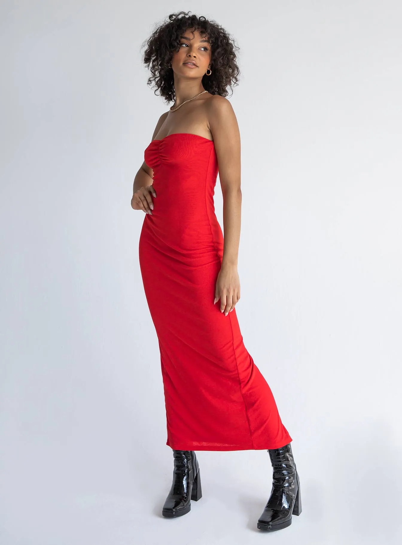 Charm Strapless Midi Dress Red