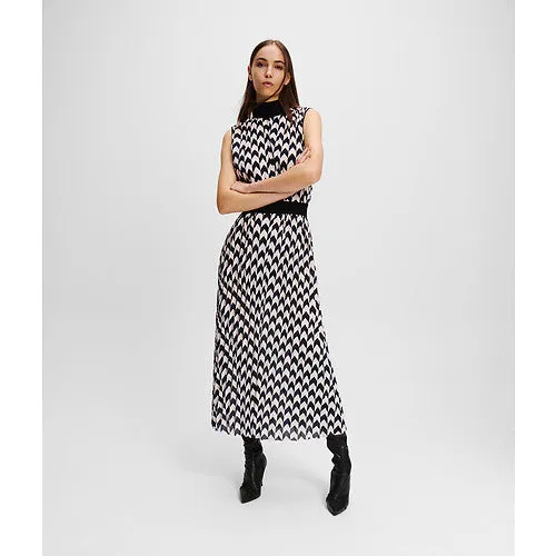 CHEVRON PLEATED DRESS