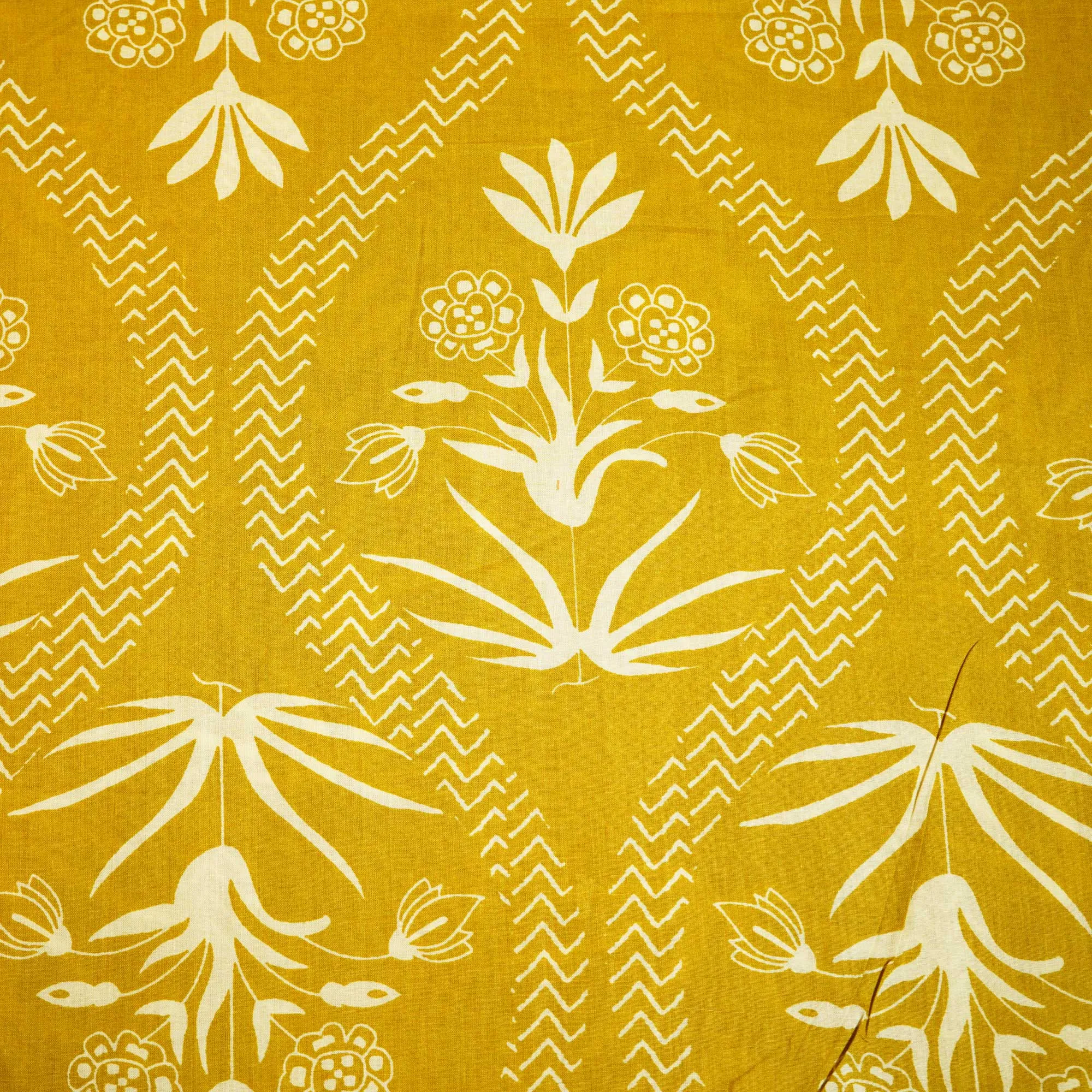 Green Abstract Print Cotton Fabric MFL-23725