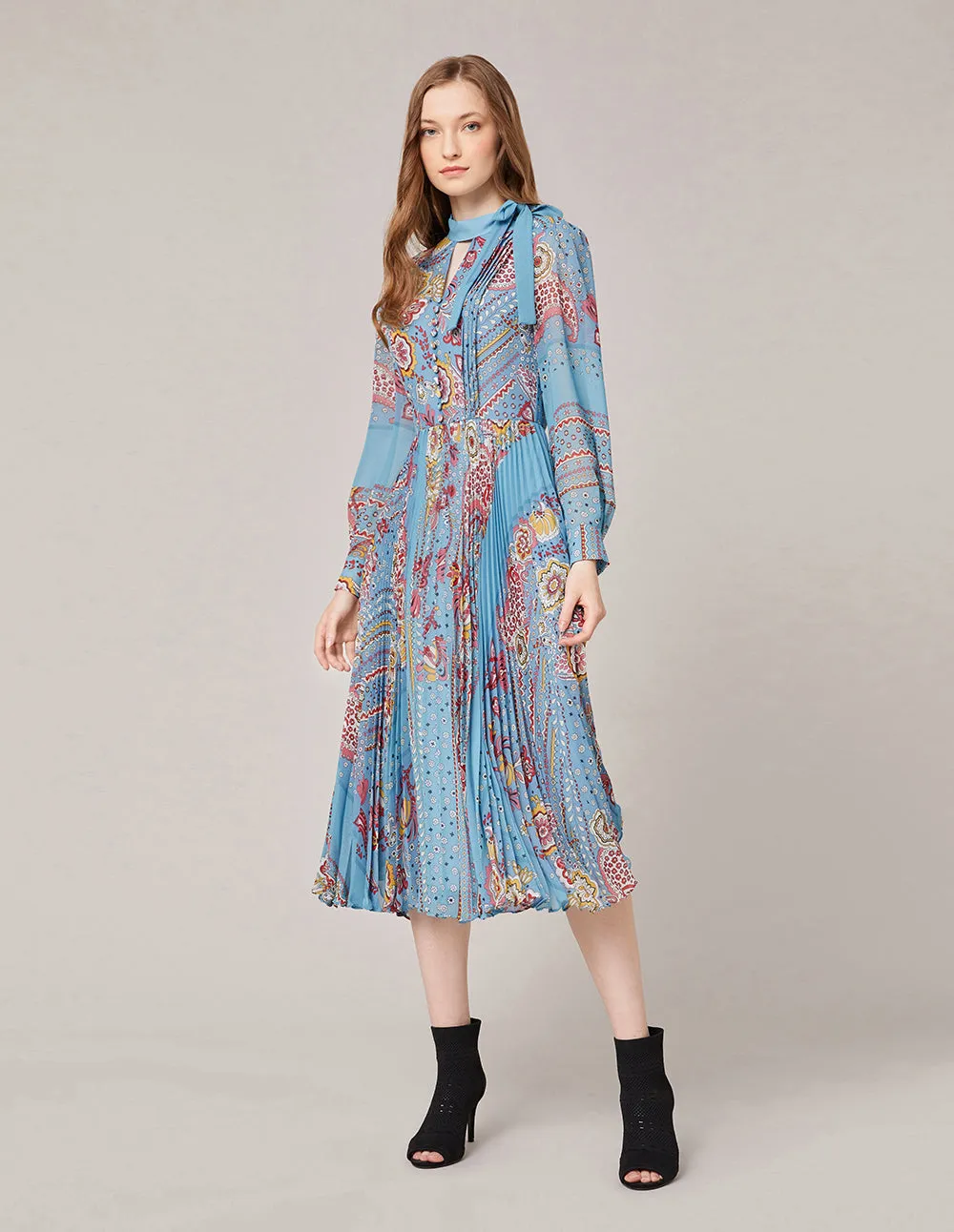 MARYLING Georgette Artistic Print V-Neck Pleated Midi Dress
