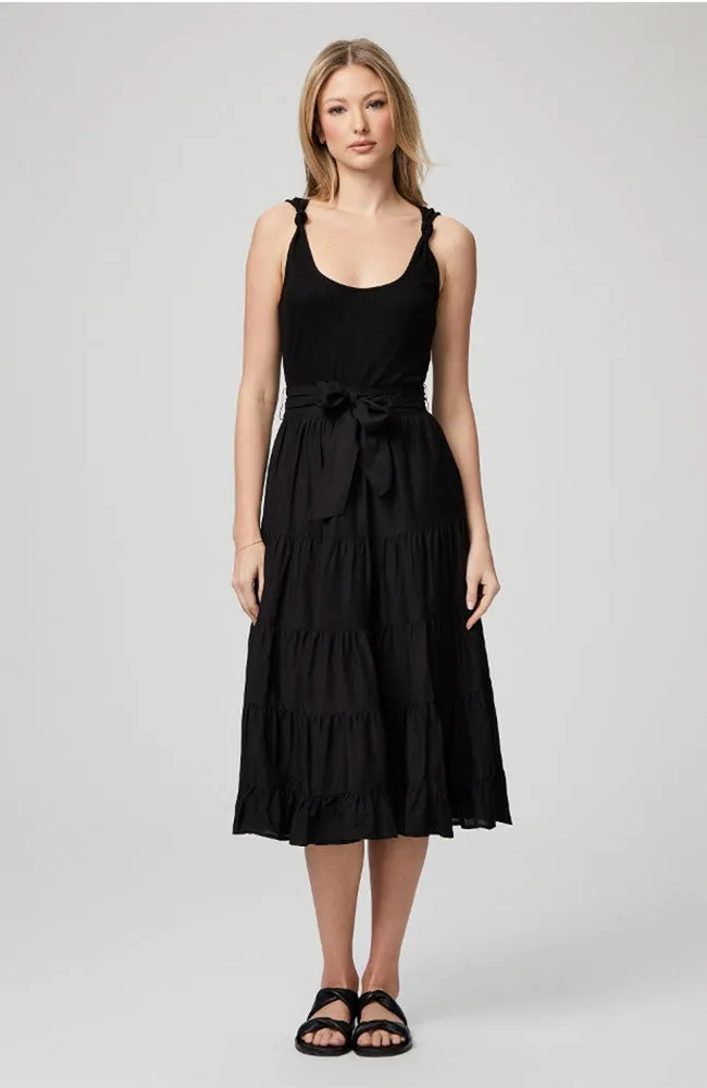 Samosa Midi Dress in Black.