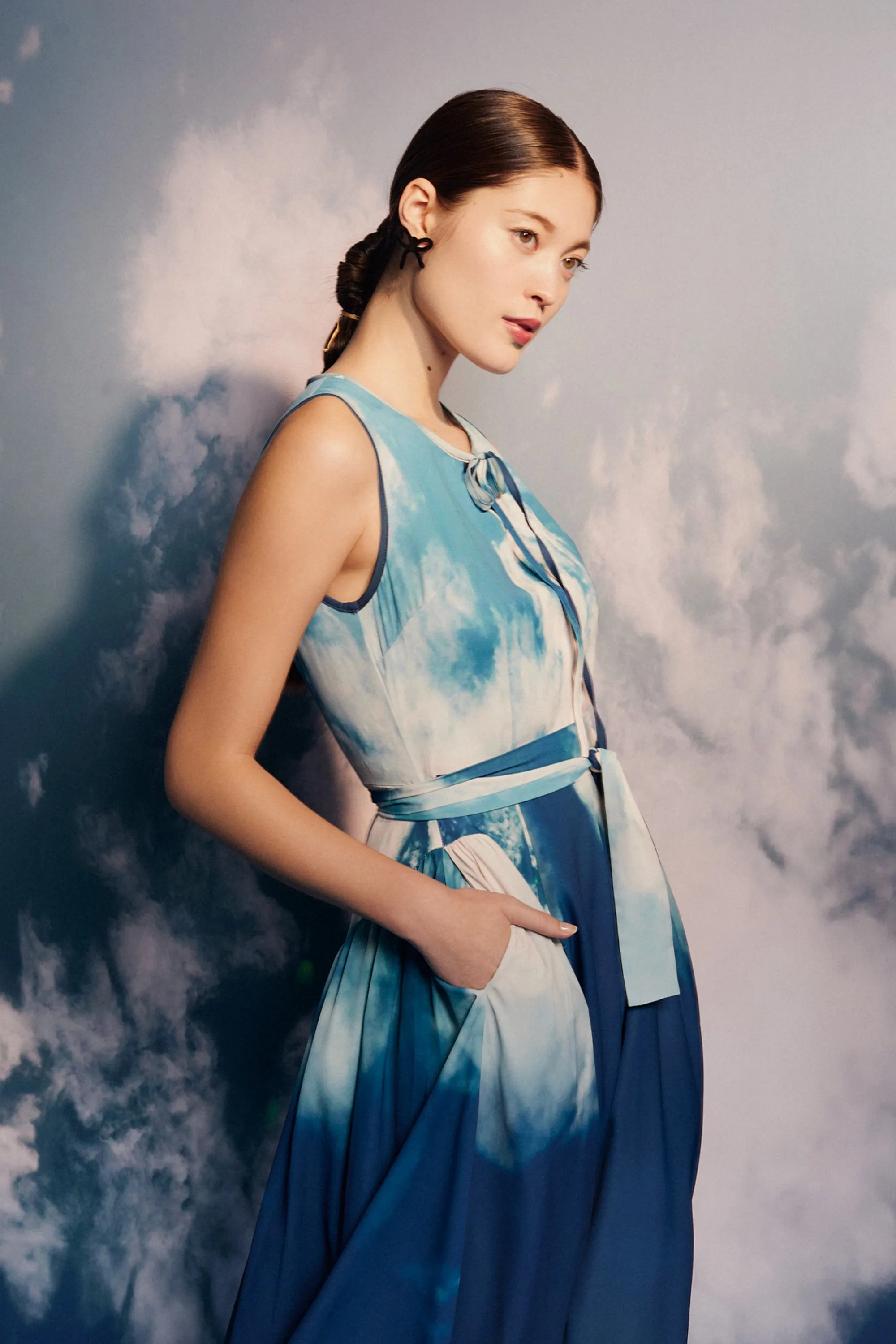Sleeveless Fit & Flare Midi Dress (Chitty)
